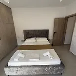 Гостевой дом Luxury Room's By Lika Саранда