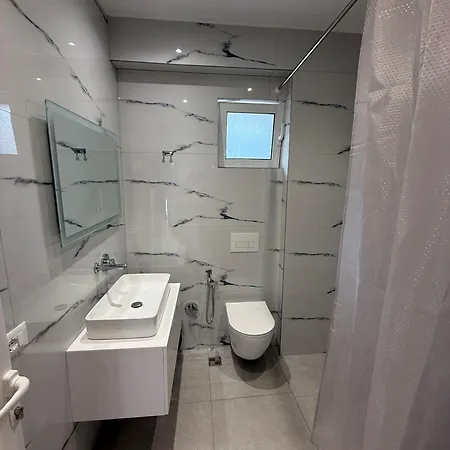Luxury Room's By Lika 3* Σαράντα