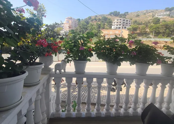 Casa de hóspedes Luxury Room's By Lika Sarandë