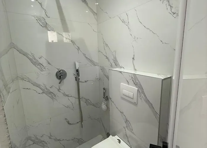 Luxury Room's By Lika Casa de hóspedes 3*