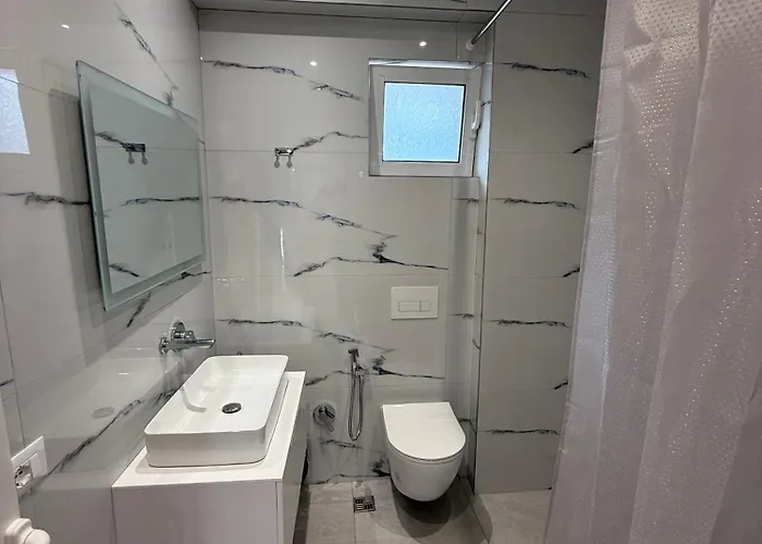 Luxury Room's By Lika 3* Sarandë